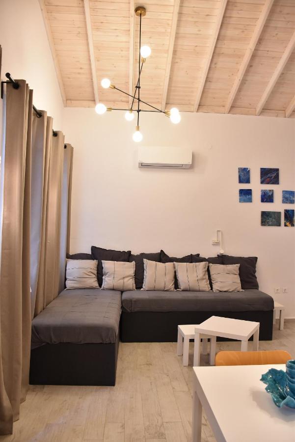 The Art Apartment *